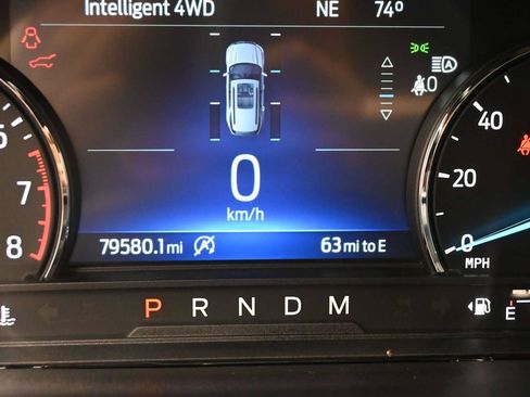 Used 2020 Ford Explorer XLT w/ Equipment Group 202A AWD/4WD image 18