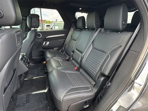 Used 2023 Land Rover Discovery HSE R-Dynamic image 14