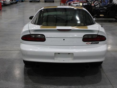 Used 1996 Chevrolet Camaro Z28 RWD image 29