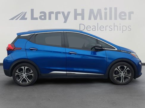 Used 2020 Chevrolet Bolt Premier w/ Infotainment Package image 6