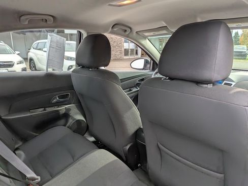 Used 2015 Chevrolet Cruze LT image 30