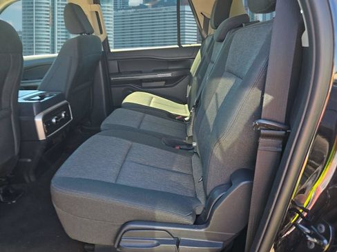 Used 2024 Ford Expedition Max XLT RWD image 9