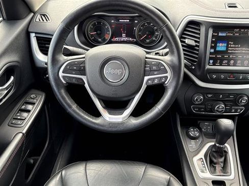 Used 2014 Jeep Cherokee Trailhawk w/ Technology Group image 15