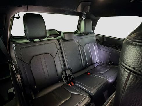 Used 2021 Ford Expedition Limited RWD image 31