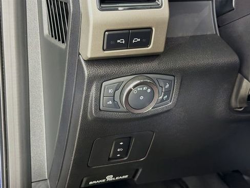 Used 2019 Ford F250 Lariat w/ Chrome Package AWD/4WD image 12