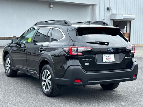 Certified 2025 Subaru Outback Premium AWD/4WD image 5