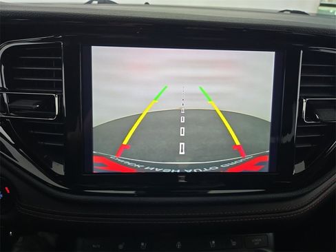 Used 2024 Dodge Durango GT image 21