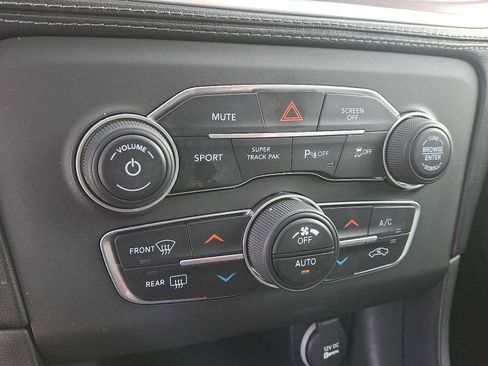 Used 2021 Dodge Charger SXT w/ Plus Group image 17