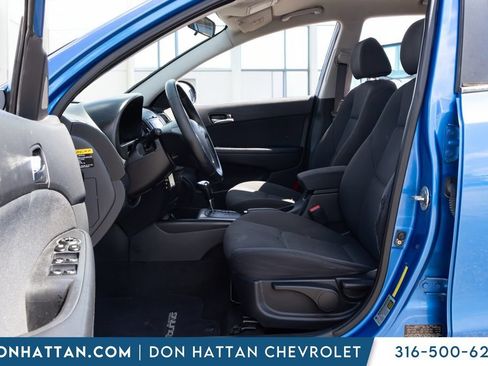 Used 2009 Hyundai Elantra FWD image 3
