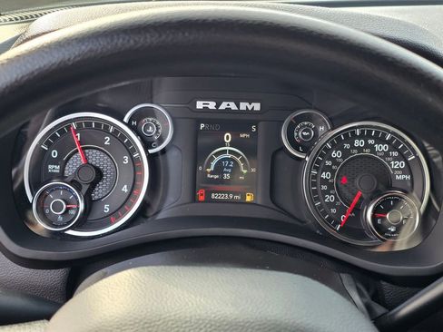 Used 2024 RAM 2500 Tradesman w/ Chrome Appearance Group image 21