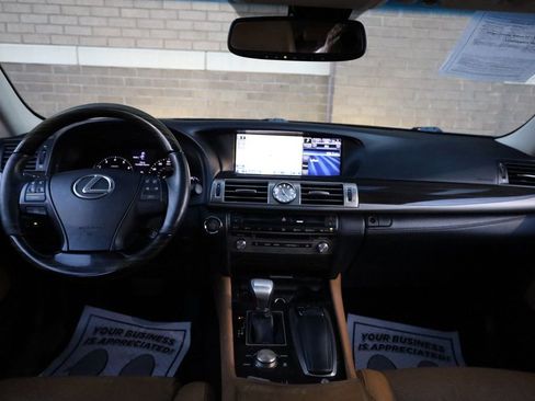 Used 2013 Lexus LS 460 4dr Sedan AWD image 31
