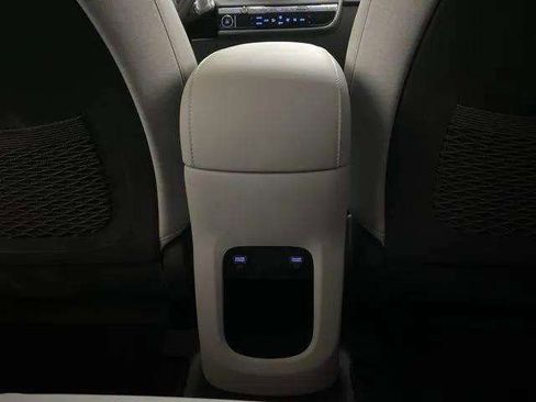 Used 2023 Hyundai Ioniq 5 Limited image 76
