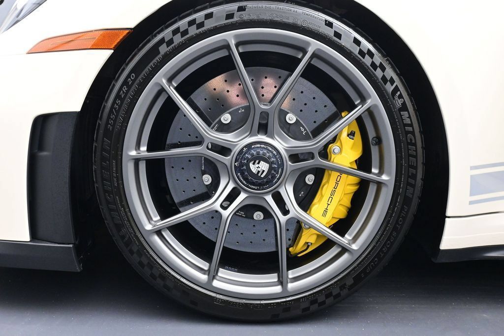 Certified 2026 Porsche 911 GT3 RWD image 6