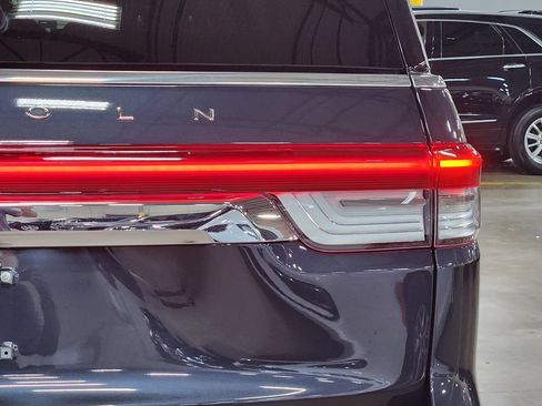 Used 2024 Lincoln Navigator Premiere AWD/4WD image 20