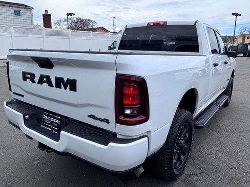Used 2025 RAM 2500 Big Horn AWD/4WD image 8