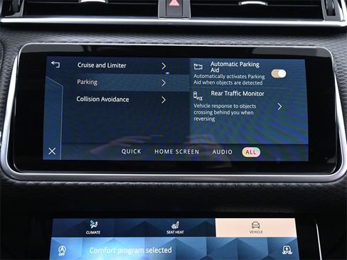 Used 2022 Land Rover Range Rover Velar R-Dynamic S image 35