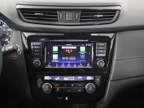 Used 2020 Nissan Rogue SL FWD image 27