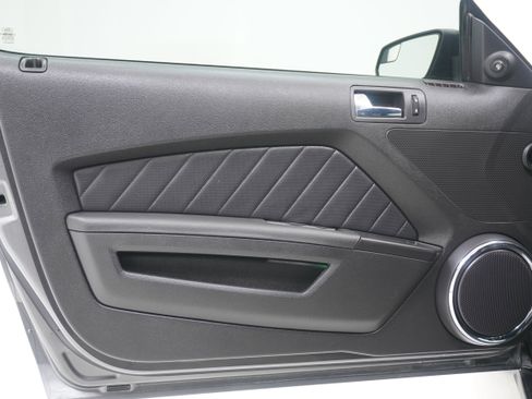 Used 2012 Ford Mustang Premium RWD image 15