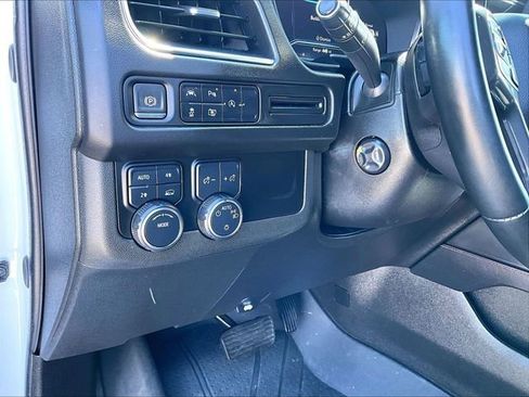 Used 2024 Chevrolet Suburban RST w/ Luxury Package AWD/4WD image 32