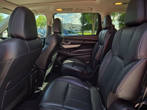 Used 2020 Subaru Ascent Limited w/ Technology Package AWD/4WD image 11