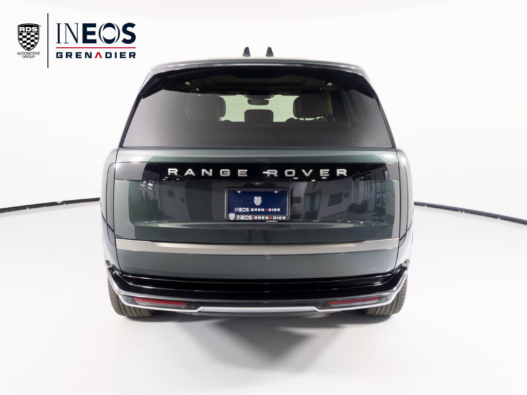Used 2024 Land Rover Range Rover SE AWD/4WD image 5