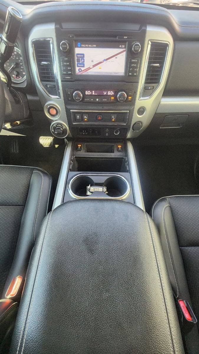 Used 2018 Nissan Titan PRO-4X AWD/4WD image 15