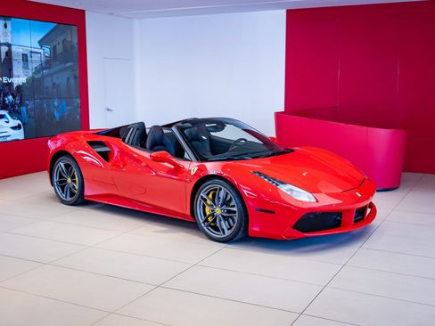 Certified 2019 Ferrari 488 Spider image 1