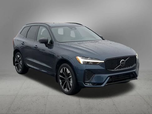 Used 2026 Volvo XC60 B5 Plus w/ Protection Package Premier image 8