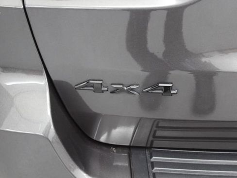 Used 2020 Jeep Grand Cherokee Altitude AWD/4WD image 12