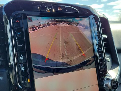 New 2026 RAM 1500 4x4 Crew Cab image 31