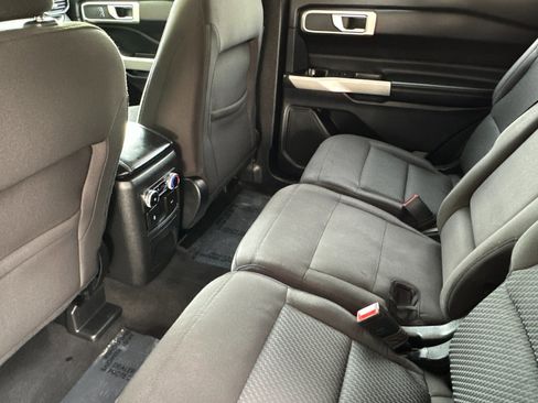 Certified 2022 Ford Explorer XLT image 13