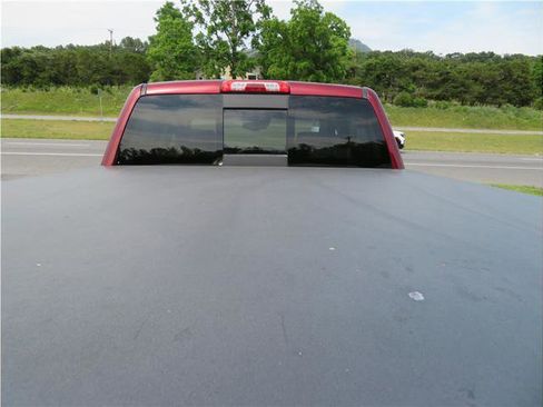 Used 2016 GMC Sierra 1500 Denali w/ Enhanced Driver Alert Package AWD/4WD image 3