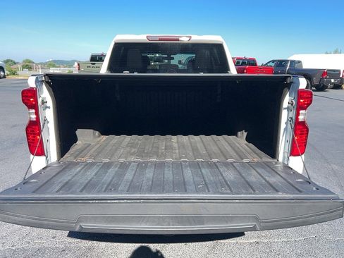 Used 2021 Chevrolet Silverado 1500 LT AWD/4WD image 27