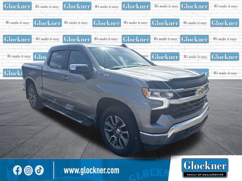 Used 2025 Chevrolet Silverado 1500 LT w/ Z71 Off-Road Package AWD/4WD image 2