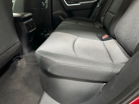 Used 2025 Toyota RAV4 XLE AWD/4WD image 44