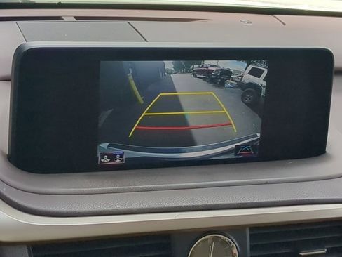 Used 2020 Lexus RX 350L Premium image 19