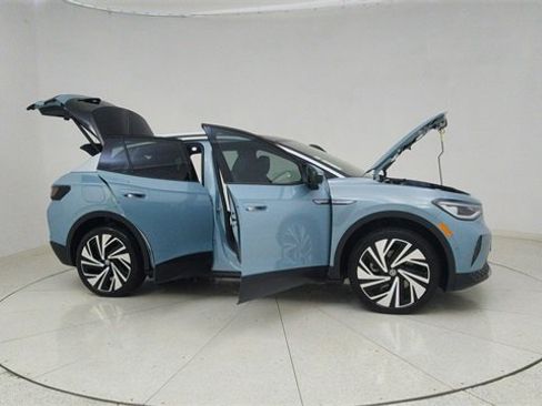 Used 2025 Volkswagen ID.4 Pro S Plus image 69