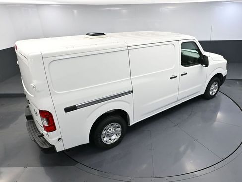 Used 2019 Nissan NV 2500 SV image 49