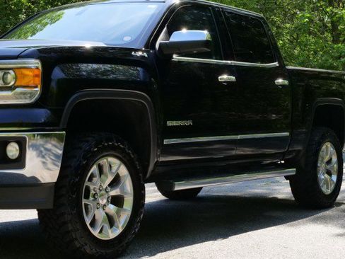Used 2015 GMC Sierra 1500 SLT w/ SLT Crew Cab Value Package AWD/4WD image 45