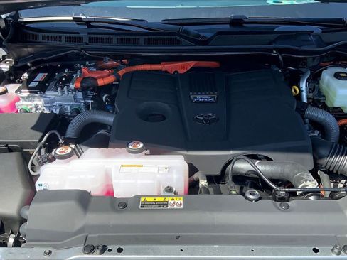 New 2026 Toyota Tundra Platinum AWD/4WD image 16