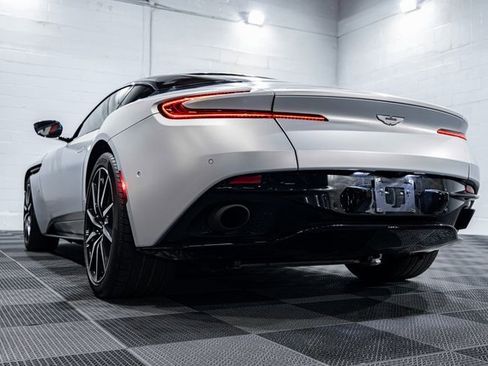 Used 2017 Aston Martin DB11 V12 image 7
