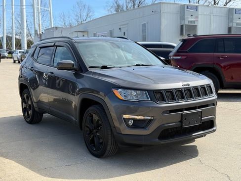 Used 2019 Jeep Compass Altitude image 4