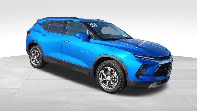 Certified 2024 Chevrolet Blazer LT w/ Convenience Package FWD image 2