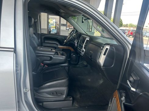 Used 2014 GMC Sierra 1500 SLT w/ SLT Crew Cab Value Package AWD/4WD image 4