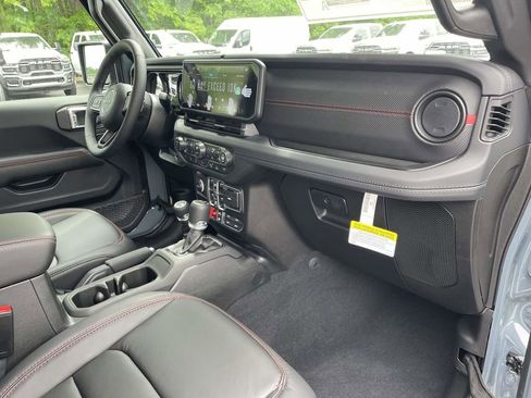 New 2026 Jeep Gladiator Rubicon AWD/4WD image 14