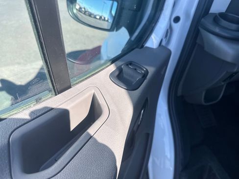 Used 2024 Ford Transit 350 XLT image 11