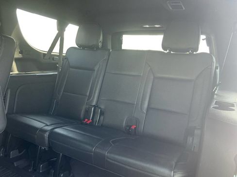 Used 2021 GMC Yukon XL Denali w/ Denali Premium Package AWD/4WD image 21