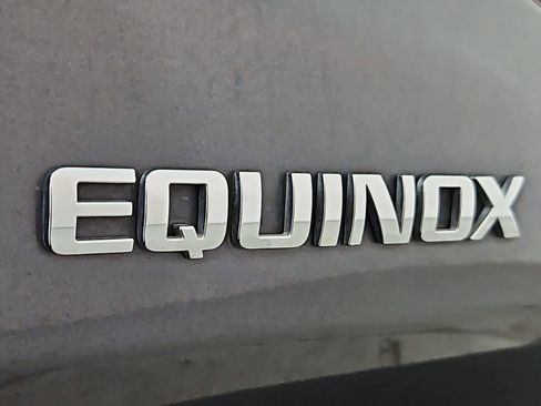 Used 2022 Chevrolet Equinox LT AWD/4WD image 12
