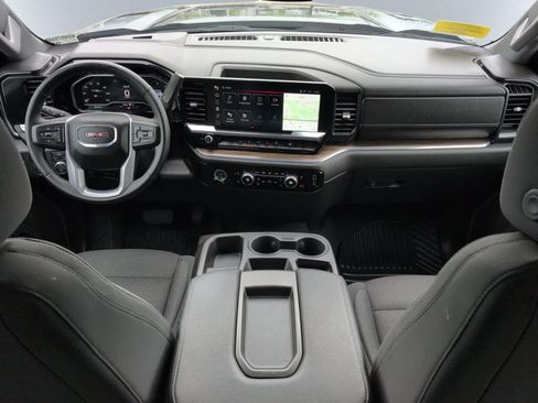 Used 2024 GMC Sierra 1500 Elevation AWD/4WD image 5