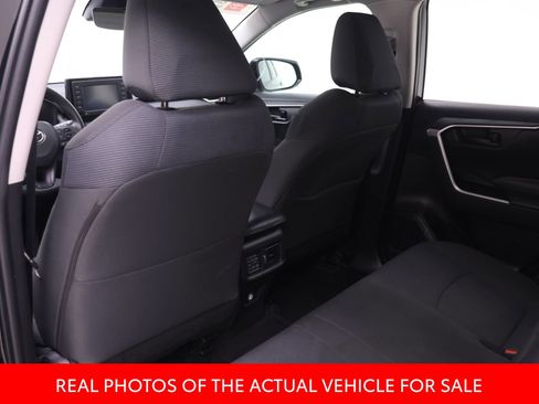 Certified 2022 Toyota RAV4 LE FWD image 11